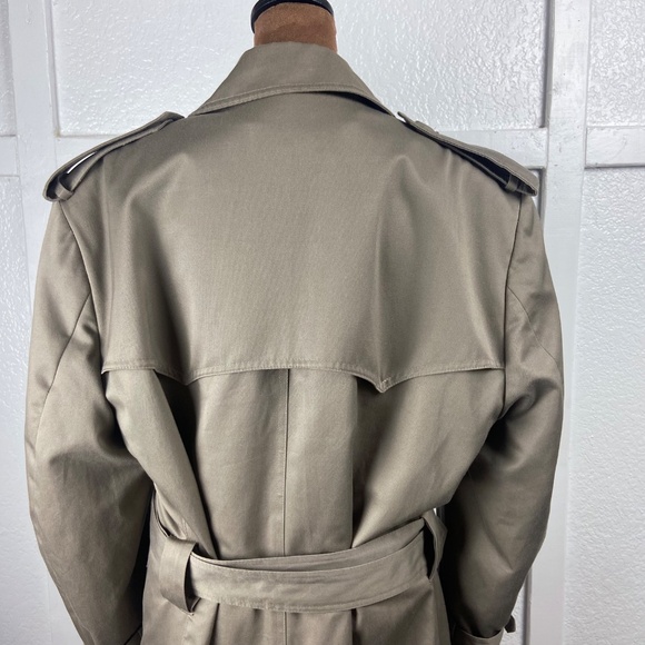 London Towne Vintage Trench Coat 40R — Removable Faux Fur Lining Classic Khaki - Picture 6 of 12